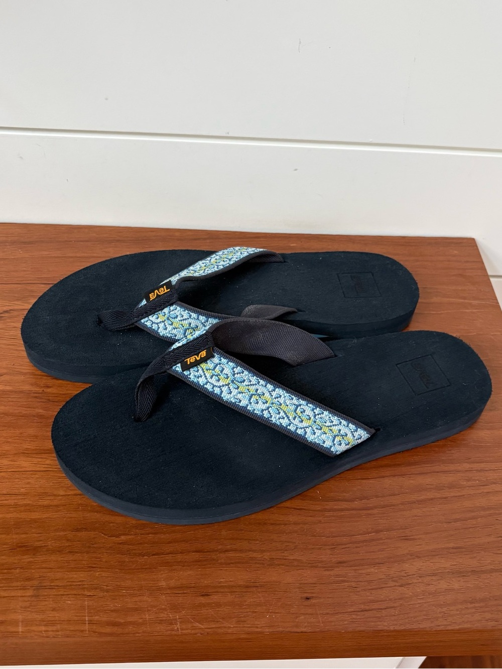 TEVA Mush II Flip Flop Sandals Thongs Womens Size 10 Black Woven Aqua Blue Comfy